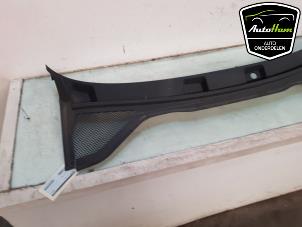 Gebruikte Paravent Audi A3 Limousine (8YS) 1.0 30 TFSI 12V Mild Hybrid Prijs € 40,00 Margeregeling aangeboden door AutoHam