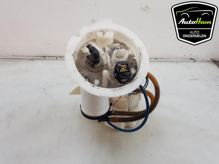 Gebruikte Tank element Pomp BMW 3 serie (F30) 320i 2.0 16V Prijs € 50,00 Margeregeling aangeboden door AutoHam
