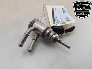 Gebruikte Injector adblue Opel Combo Cargo 1.5 CDTI 100 Prijs € 60,50 Inclusief btw aangeboden door AutoHam