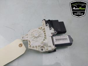 Gebruikte Motor electrisch raam Seat Altea (5P1) 2.0 FSI 16V Prijs € 25,00 Margeregeling aangeboden door AutoHam