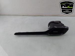 Gebruikte Dashboardlijst Ford Fiesta 7 1.0 EcoBoost 12V 100 Prijs € 20,00 Margeregeling aangeboden door AutoHam