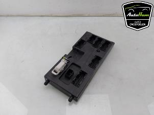 Gebruikte Computer Body Control Landrover Range Rover Sport (LW) 3.0 SDV6 Prijs € 225,00 Margeregeling aangeboden door AutoHam