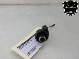Gebruikte Schakelaar stuurbediening Landrover Range Rover Sport (LW) 3.0 SDV6 Prijs € 10,00 Margeregeling aangeboden door AutoHam
