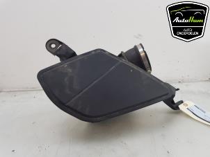 Gebruikte Luchtfilterhuis BMW 5 serie Touring (G31) 520i 2.0 TwinPower Turbo 16V Prijs € 25,00 Margeregeling aangeboden door AutoHam