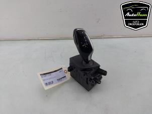 Gebruikte Selectiehendel automaat BMW 5 serie Touring (G31) 520i 2.0 TwinPower Turbo 16V Prijs € 175,00 Margeregeling aangeboden door AutoHam