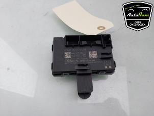 Gebruikte Deur module Audi A5 Sportback (F5A/F5F) 2.0 40 TFSI Mild Hybrid 16V Prijs € 40,00 Margeregeling aangeboden door AutoHam