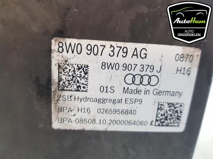 ABS Pomp van een Audi A5 Sportback (F5A/F5F) 2.0 40 TFSI Mild Hybrid 16V 2021