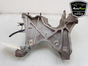 Gebruikte Motorsteun Audi A5 Sportback (F5A/F5F) 2.0 40 TFSI Mild Hybrid 16V Prijs € 70,00 Margeregeling aangeboden door AutoHam