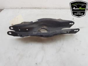 Gebruikte Draagarm links-achter Mercedes E (C238) E-220d 2.0 Turbo 16V Prijs € 20,00 Margeregeling aangeboden door AutoHam