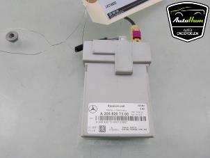 Gebruikte Keyless vehicle module Mercedes E (C238) E-220d 2.0 Turbo 16V Prijs € 75,00 Margeregeling aangeboden door AutoHam