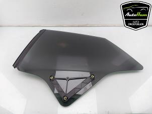 Gebruikte Ruit 2Deurs links-achter Mercedes E (C238) E-220d 2.0 Turbo 16V Prijs € 50,00 Margeregeling aangeboden door AutoHam