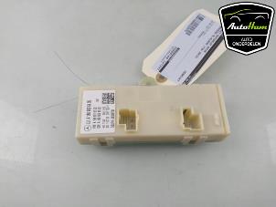 Gebruikte Module achterklep motor Mercedes ML III (166) 3.0 ML-350 BlueTEC V6 24V 4-Matic Prijs € 85,00 Margeregeling aangeboden door AutoHam