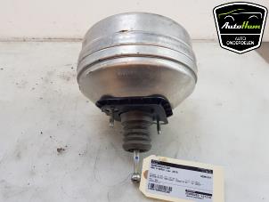 Gebruikte Rembekrachtiger BMW 3 serie (G20) 318d 2.0 TwinPower Turbo 16V Prijs € 175,00 Margeregeling aangeboden door AutoHam