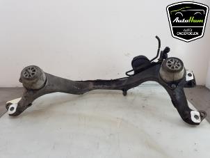 Gebruikte Motorbalk Volkswagen Touareg (7PA/PH) 3.0 TDI V6 24V BlueMotion Technology DPF Prijs € 150,00 Margeregeling aangeboden door AutoHam