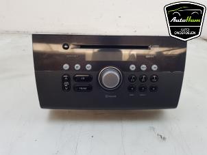 Gebruikte Radio CD Speler Suzuki Swift (ZA/ZC/ZD1/2/3/9) 1.3 VVT 16V Prijs € 50,00 Margeregeling aangeboden door AutoHam
