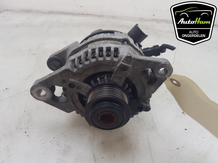 Gebruikte Dynamo Alfa Romeo 159 (939AX) 3.2 JTS V6 24V Q4 Prijs € 125,00 Margeregeling aangeboden door AutoHam