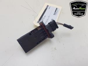 Gebruikte Luchthoeveelheidsmeter Volvo XC90 II 2.0 B5 16V Mild Hybrid AWD Prijs € 50,00 Margeregeling aangeboden door AutoHam