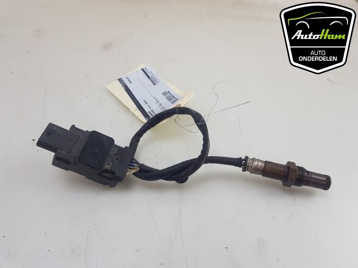 Nox sensor van een Volvo XC90 II 2.0 B5 16V Mild Hybrid AWD 2020