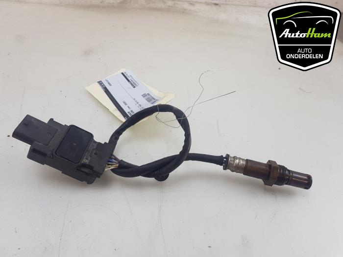 Nox sensor van een Volvo XC90 II 2.0 B5 16V Mild Hybrid AWD 2020