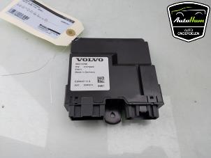Gebruikte Module achterklep motor Volvo XC90 II 2.0 B5 16V Mild Hybrid AWD Prijs € 150,00 Margeregeling aangeboden door AutoHam