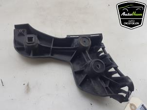 Gebruikte Bumpersteun links-achter Audi A6 Avant (C8) 2.0 16V 55 TFSI e Hybrid Quattro Prijs € 10,00 Margeregeling aangeboden door AutoHam