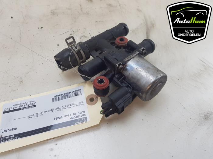 Waterpomp van een Audi A6 Avant (C8) 2.0 16V 55 TFSI e Hybrid Quattro 2020