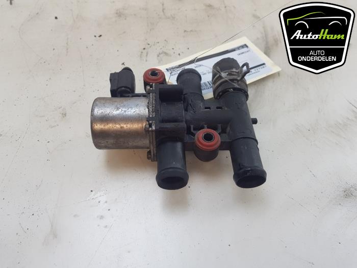 Waterpomp van een Audi A6 Avant (C8) 2.0 16V 55 TFSI e Hybrid Quattro 2020