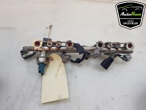 Gebruikte Injector brug Renault Clio IV Estate/Grandtour (7R) 1.2 TCE 16V GT EDC Prijs € 75,00 Margeregeling aangeboden door AutoHam