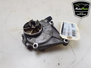 Gebruikte Vacuumpomp (Benzine) BMW 3 serie Gran Turismo (F34) 320i 2.0 16V Prijs € 50,00 Margeregeling aangeboden door AutoHam