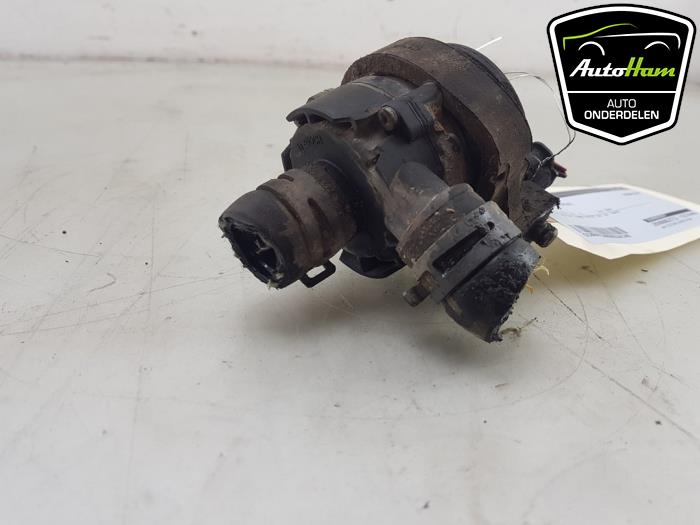 Gebruikte Waterpomp Volkswagen Caddy IV 2.0 TDI 102 Prijs € 30,25 Inclusief btw aangeboden door AutoHam
