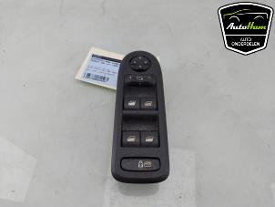 Gebruikte Schakelaar Elektrisch Raam Peugeot 308 SW (4E/H) 1.6 VTI 16V Prijs € 50,00 Margeregeling aangeboden door AutoHam