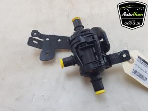 Gebruikte Thermostaathuis Mercedes Citan (420.6) 1.5 110 CDI Prijs € 48,40 Inclusief btw aangeboden door AutoHam