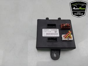 Gebruikte Computer Body Control Renault Clio IV Estate/Grandtour (7R) 0.9 Energy TCE 12V Prijs € 50,00 Margeregeling aangeboden door AutoHam