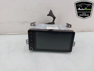 Gebruikte Display Multi Media regelunit Mitsubishi Space Star (A0) 1.2 12V Prijs € 350,00 Margeregeling aangeboden door AutoHam