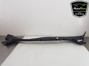 Gebruikte Paravent Tesla Model 3 Long Range AWD 75 kWh Prijs € 24,20 Inclusief btw aangeboden door AutoHam