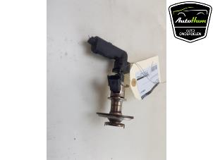 Gebruikte Adblue injector Volkswagen Caddy Cargo V (SBA/SBH) 2.0 TDI BlueMotionTechnology Prijs € 90,75 Inclusief btw aangeboden door AutoHam