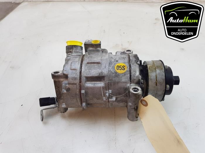 Aircopomp van een Audi RS 6 Avant (C7) 4.0 V8 TFSI 32V 2015