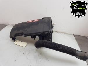 Gebruikte Luchtfilterhuis Dacia Sandero I (BS) 1.2 16V Prijs € 50,00 Margeregeling aangeboden door AutoHam