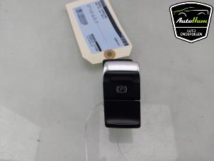 Gebruikte Handrem schakelaar Audi Q5 (8RB) 2.0 TFSI 16V Quattro Prijs € 20,00 Margeregeling aangeboden door AutoHam