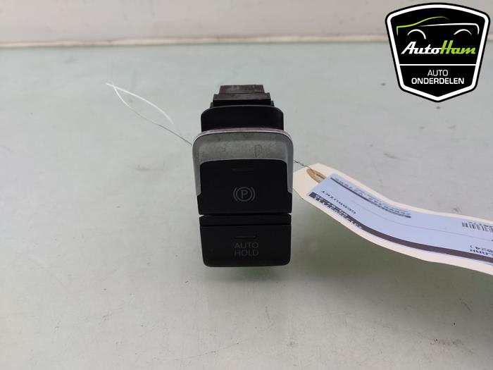 Gebruikte Handrem schakelaar MAN TGE 2.0 TDI Prijs € 30,25 Inclusief btw aangeboden door AutoHam