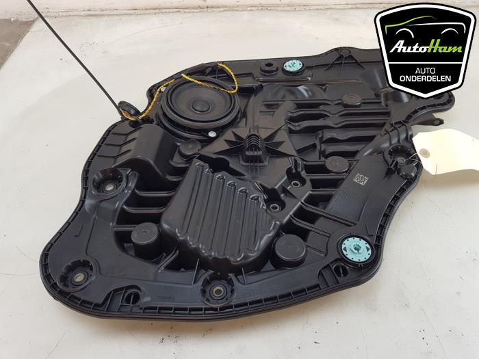 Luidspreker van een BMW i4 (G26) eDrive40 84 kWh 2023