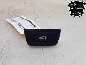 Gebruikte Schakelaar BMW i4 (G26) eDrive40 84 kWh Prijs € 15,00 Margeregeling aangeboden door AutoHam