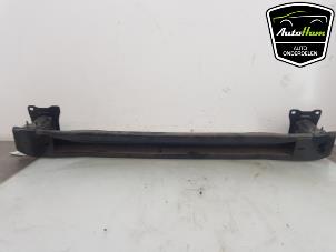 Gebruikte Bumperframe achter Volkswagen Golf VIII (CD1) 2.0 GTI 16V Prijs € 60,00 Margeregeling aangeboden door AutoHam