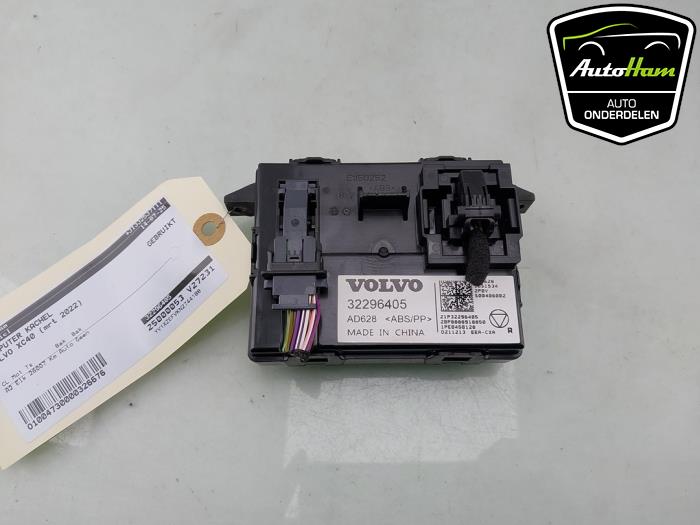 Gebruikte Computer Kachel Volvo XC40 (XZ) Recharge 70 kWh Prijs € 40,00 Margeregeling aangeboden door AutoHam