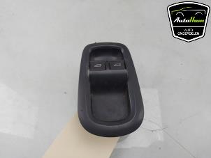 Gebruikte Raam schakelaar elektrisch Ford Transit Custom 2.2 TDCi 16V Prijs € 60,50 Inclusief btw aangeboden door AutoHam