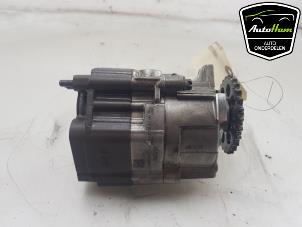 Gebruikte Oliepomp Mercedes V (447.8) 2.0 300d 16V Prijs € 181,50 Inclusief btw aangeboden door AutoHam