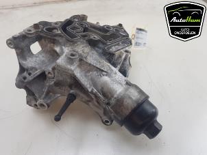 Gebruikte Oliefilterhuis Mercedes V (447.8) 2.0 300d 16V Prijs € 114,95 Inclusief btw aangeboden door AutoHam