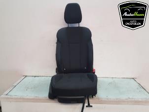 Gebruikte Stoel rechts Skoda Scala 1.0 TSI 115 Prijs € 150,00 Margeregeling aangeboden door AutoHam