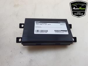 Gebruikte Module climatronic Tesla Model S 85 Prijs € 36,30 Inclusief btw aangeboden door AutoHam