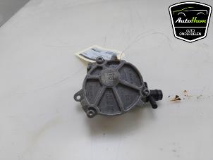 Gebruikte Vacuumpomp Rembekrachtiging Mercedes A (177.0) 1.3 A-180 Turbo 16V Prijs € 40,00 Margeregeling aangeboden door AutoHam